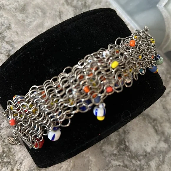 Colorful dangle bead bracelet - Picture 4 of 5